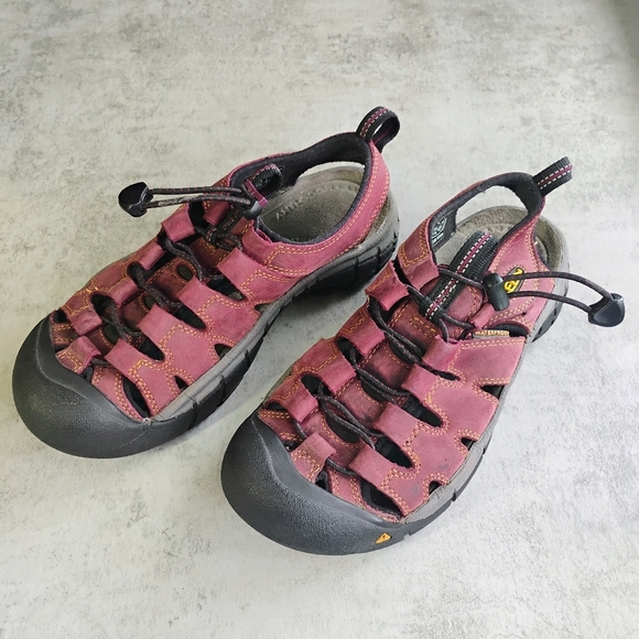 Keen Newport H2 Bungee Hiking Sandals Womens 6.5 Red Outdoors Waterproof Sporty - Picture 1 of 14